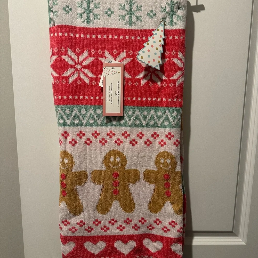 Festive Gingerbread Holiday Decorative Throw